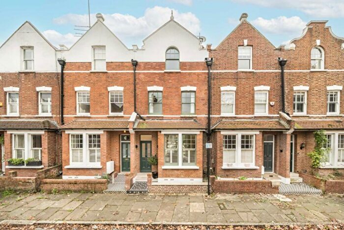 4 Bedroom Terraced House To Rent In North Hill Avenue, Highgate, N6