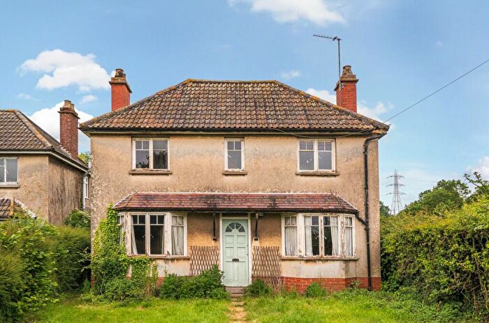 3 Bedroom Detached House For Sale In Itchington Road, Tytherington, Wotton-under-Edge, Gloucestershire, GL12