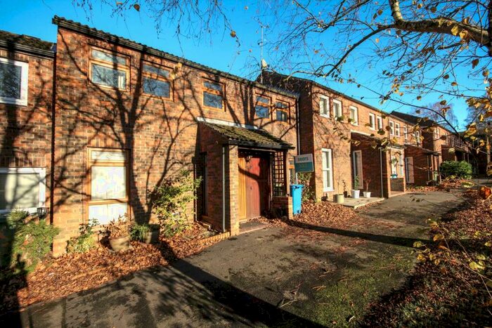 3 Bedroom Terraced House To Rent In Kimberley, Bracknell, RG12