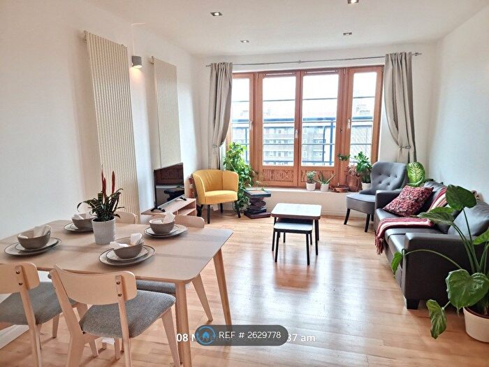 2 Bedroom Flat To Rent In Hudson Building, London, E1