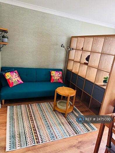 Studio To Rent In Park Road, London, EN4