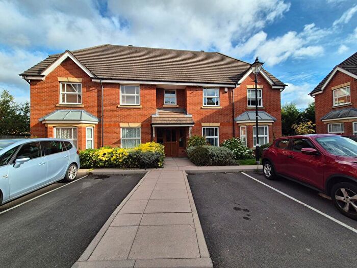 2 Bedroom Flat To Rent In Carters Close, Birmingham, B37