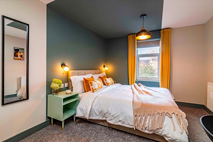 1 Bedroom Studio To Rent In Room, Walter Street, DE1