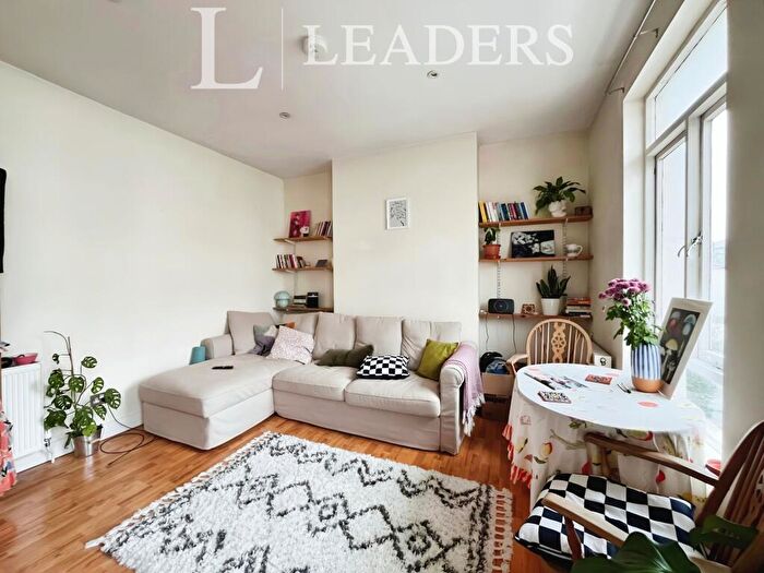 2 Bedroom Apartment To Rent In Hova Villas, Hove, BN3