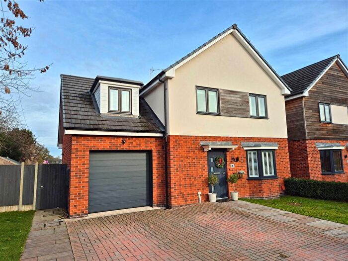 4 Bedroom Detached House For Sale In St Marys Way, Kingsland, Leominster, Herefordshire, HR6