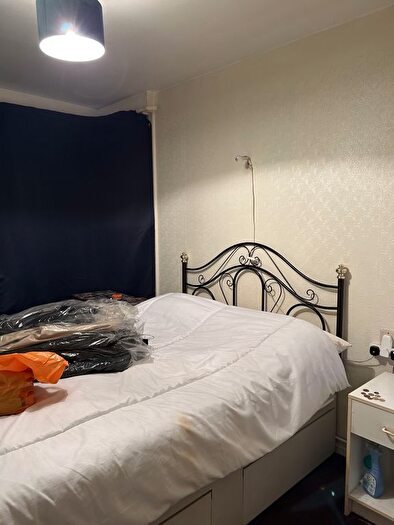 1 Bedroom Flat To Rent In Silchester Road, London, W10