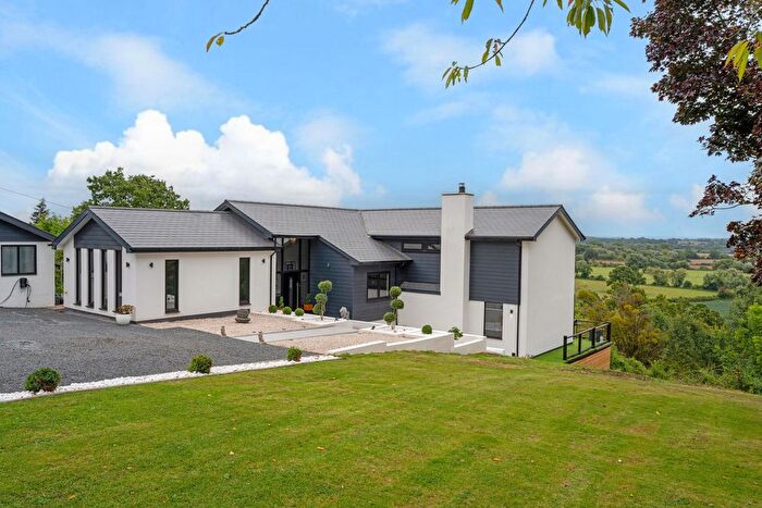 5 Bedroom Detached House For Sale In Little Green Broadwas, Worcestershire, WR6