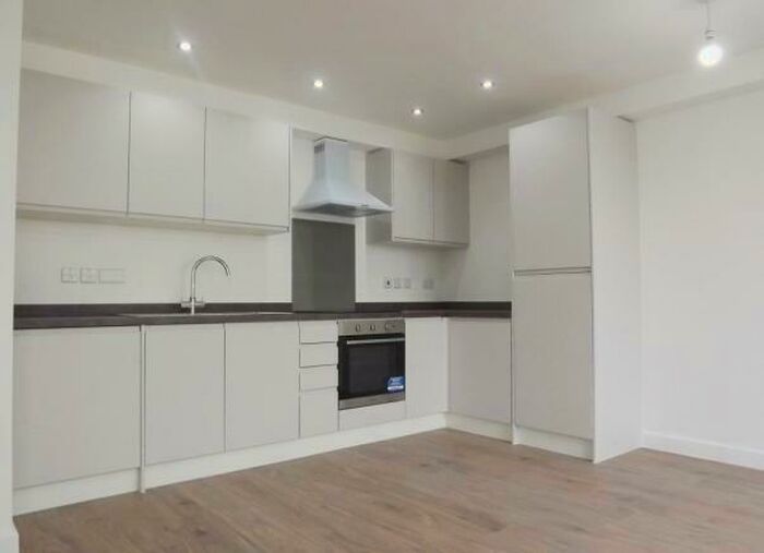 2 Bedroom Apartment To Rent In Town Centre, RG21