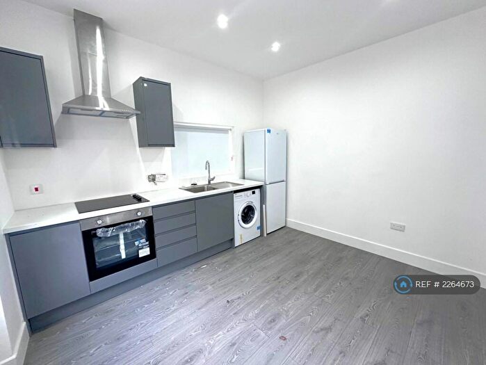 1 Bedroom Flat To Rent In Oakfield Road, Croydon, CR0
