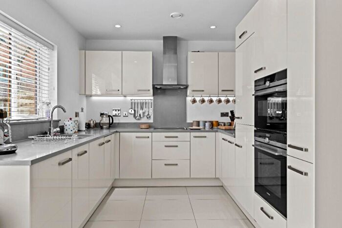 3 Bedroom Retirement Property For Sale In Woodland Drive, Great Alne Park, Alcester, Warwickshire, B49