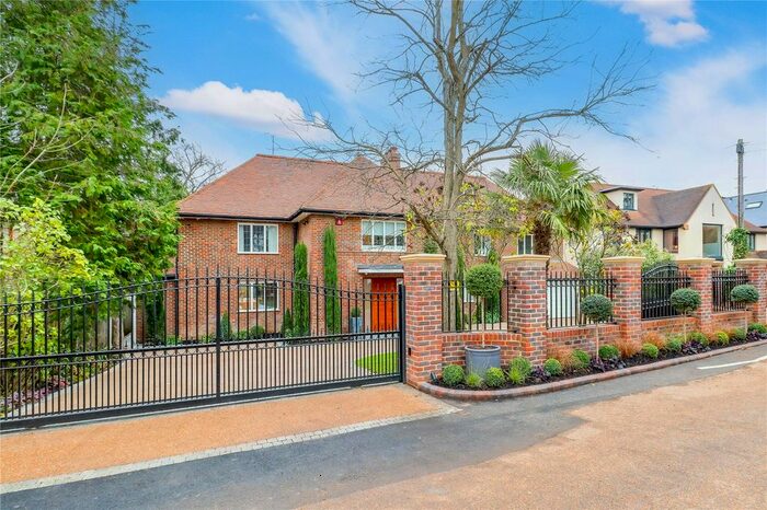 7 Bedroom Detached House To Rent In Newlands Avenue, Radlett, Hertfordshire, WD7