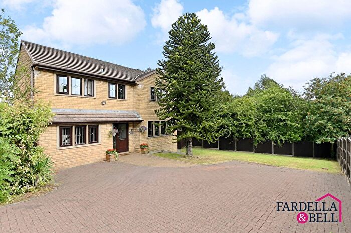 4 Bedroom Detached House For Sale In Hutton Drive, Burnley, BB12