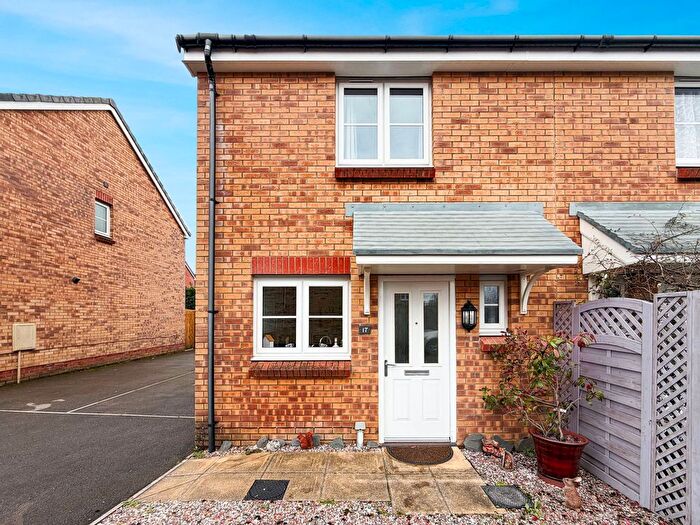 2 Bedroom Semi Detached House For Sale In Waun Draw, Caerphilly, CF83