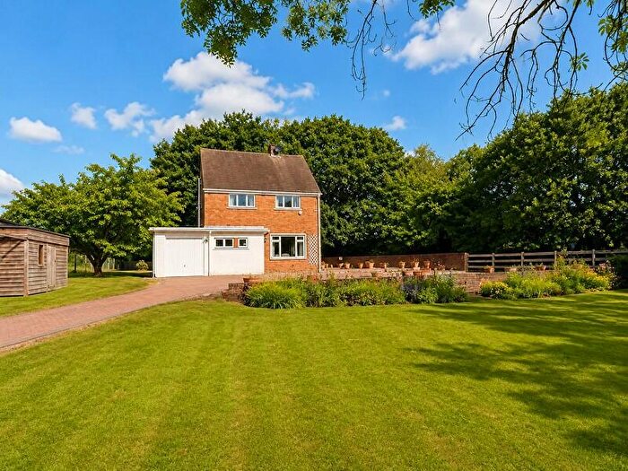 3 Bedroom Detached House For Sale In Maesmawr Road, Tonteg, Pontypridd, Rhondda Cynon Taff., CF38