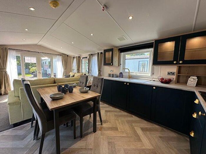 2 Bedroom Lodge For Sale In , Thornton-Cleveleys, FY5