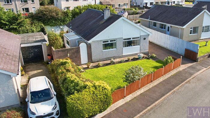 3 Bedroom Bungalow For Sale In Bryn Awel, Garth Estate, Pontllyfni, LL54
