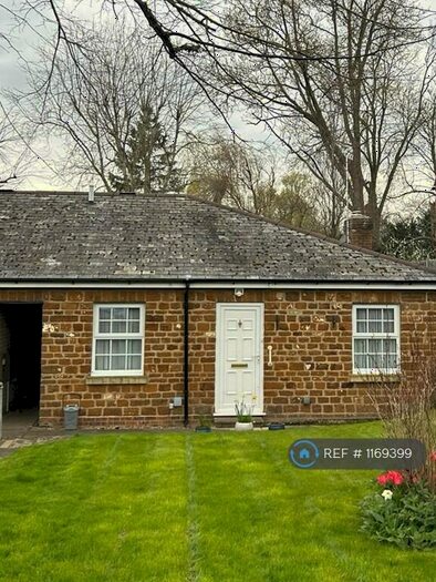 2 Bedroom Bungalow To Rent In Gilbert Scott Court, Towcester, NN12