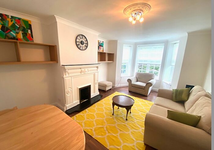 2 Bedroom Flat To Rent In Lyttelton Road, Hampstead Garden Suburb, N2