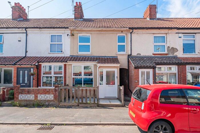 3 Bedroom Terraced House For Sale In Vincent Road, Norwich, NR1