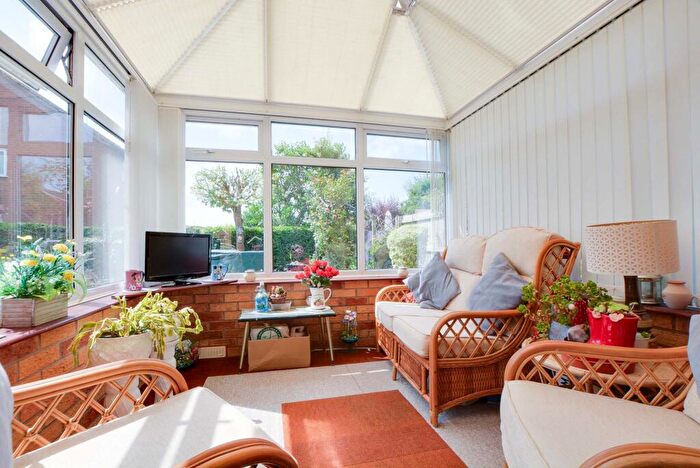 4 Bedroom Detached House For Sale In Burnham Drive, Whetstone, Leicester, LE8