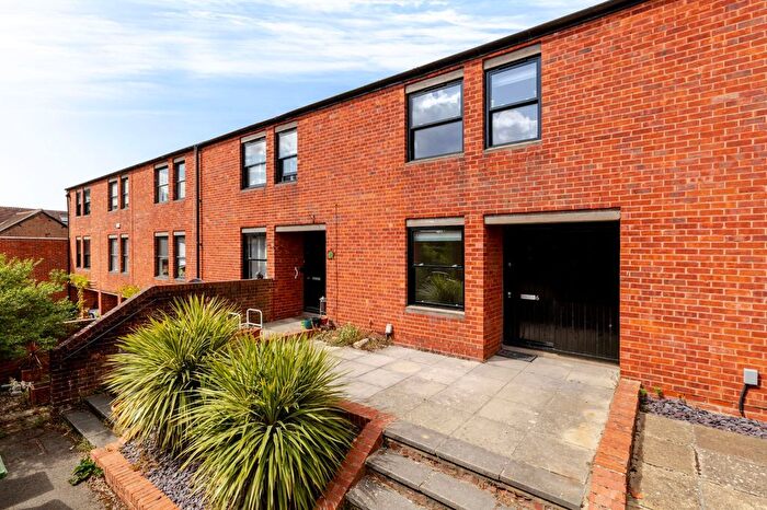 4 Bedroom Terraced House To Rent In Arthur Garrard Close, Oxford, Oxfordshire, OX2