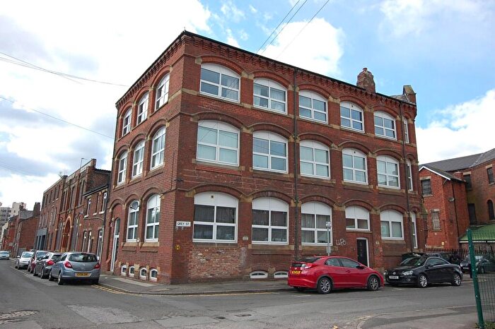 1 Bedroom Apartment To Rent In Grey Street, Ashton-under-Lyne, Greater Manchester, OL6