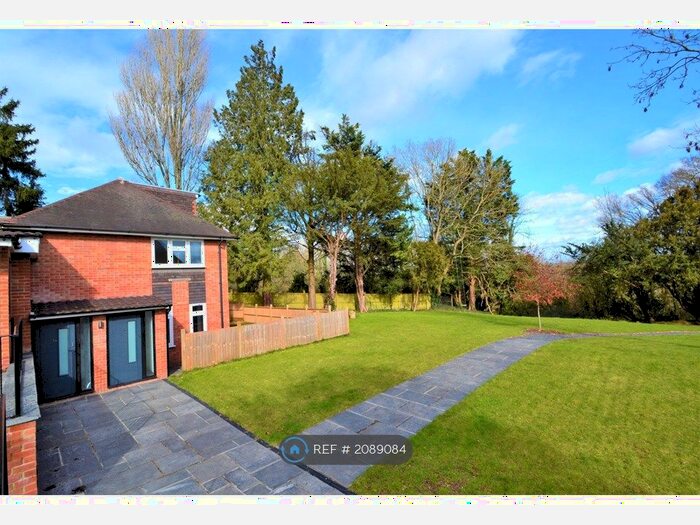 2 Bedroom Maisonette To Rent In Bishops Retreat, Shawford, Winchester, SO21