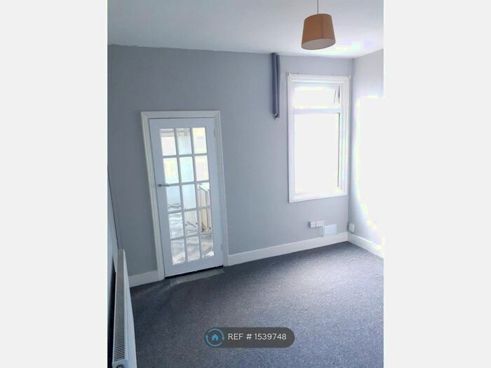 2 Bedroom Terraced House To Rent In Butlin Road, Luton, LU1