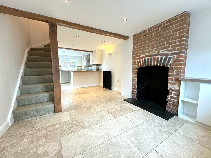 2 Bedroom End Of Terrace House To Rent In Estcourt Street, Devizes, SN10