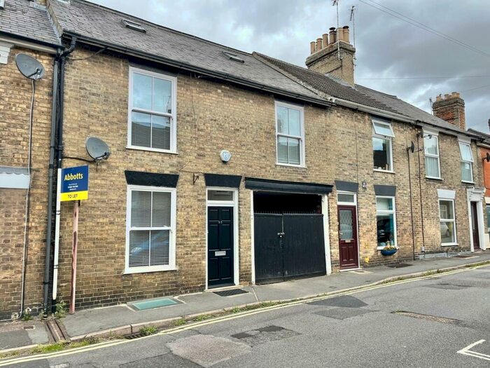 4 Bedroom House To Rent In Bishops Road, IP33