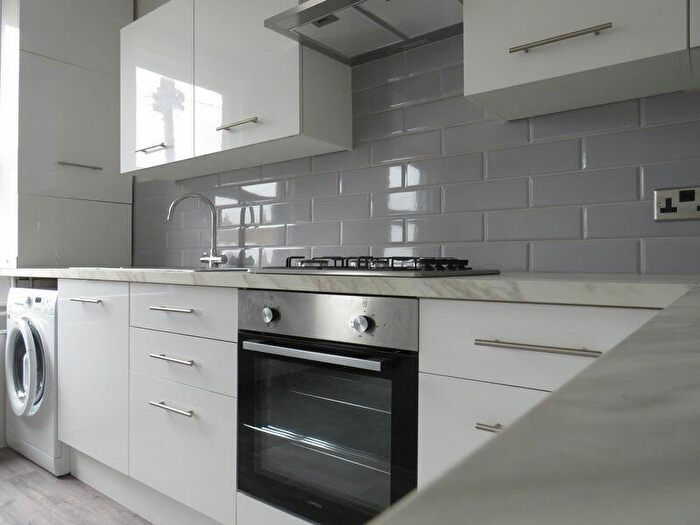 2 Bedroom Apartment To Rent In Waddon Park Avenue, Croydon, Surrey, CR0