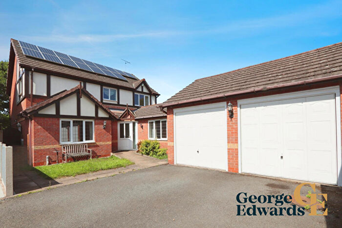 5 Bedroom Detached House For Sale In Bramley Close Moira, DE12