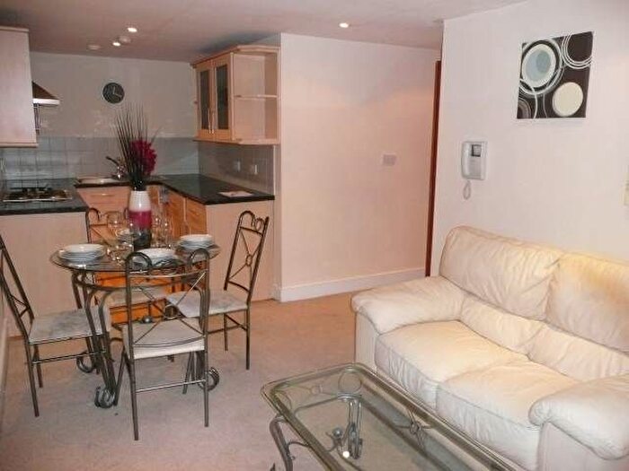 1 Bedroom Flat To Rent In Hick Street, Little Germany, Bradford, BD1