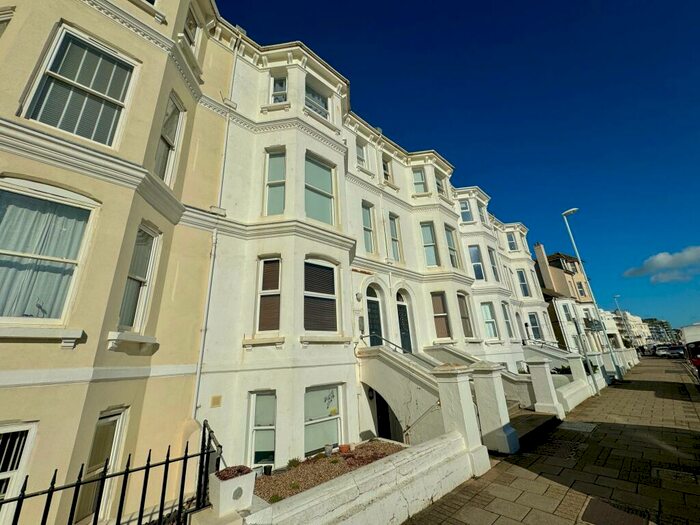 1 Bedroom Flat To Rent In Marine Parade Worthing, BN11