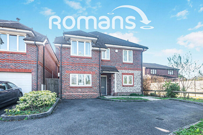 6 Bedroom Detached House To Rent In Moorhen Court, Three Mile Cross, Reading, RG7