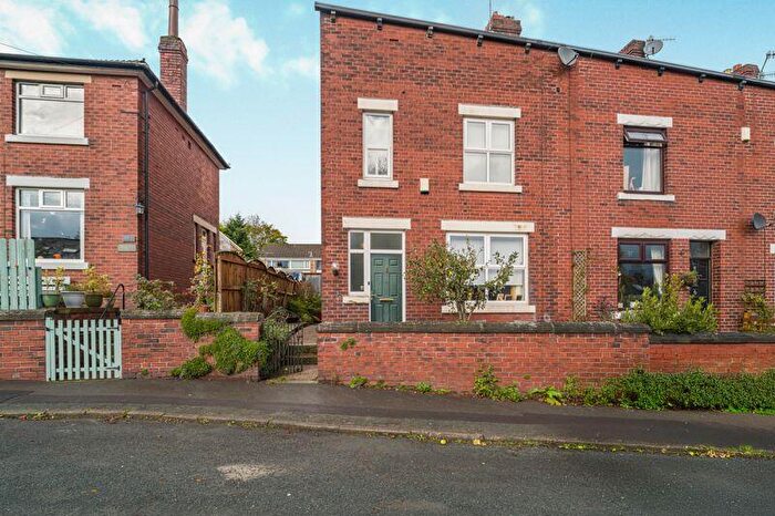 4 Bedroom End Of Terrace House For Sale In Cecil Street, Littleborough, OL15