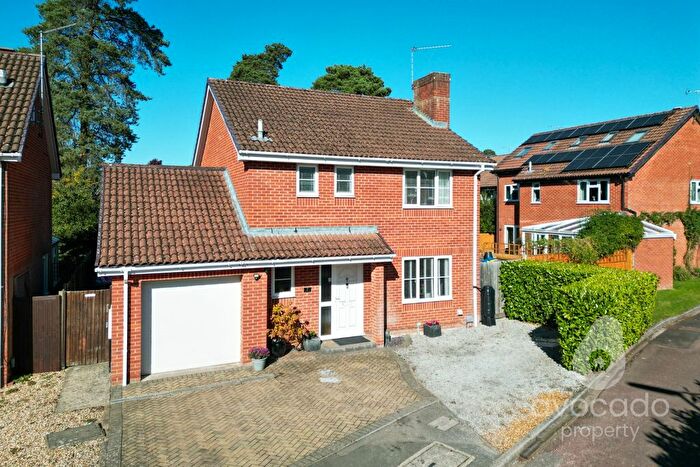 4 Bedroom Detached House For Sale In Marshall Close, Frimley, Camberley, Surrey, GU16