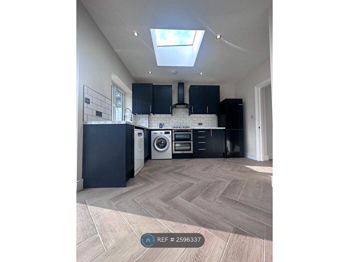 4 Bedroom Terraced House To Rent In Cobham Road, Ilford, IG3