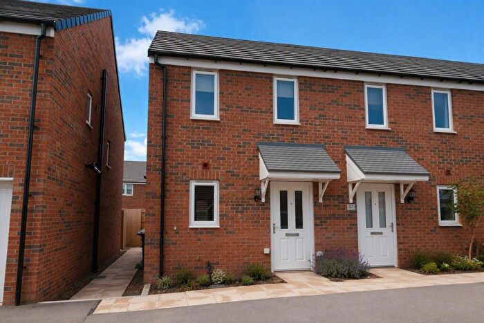 2 Bedroom Semi Detached House To Rent In Dutchman Way, Bessacarr, Doncaster, DN4