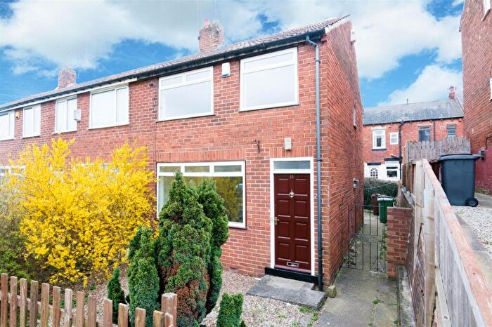 3 Bedroom Semi-Detached House To Rent In Springfield Gardens, Horsforth, Leeds, West Yorkshire, LS18