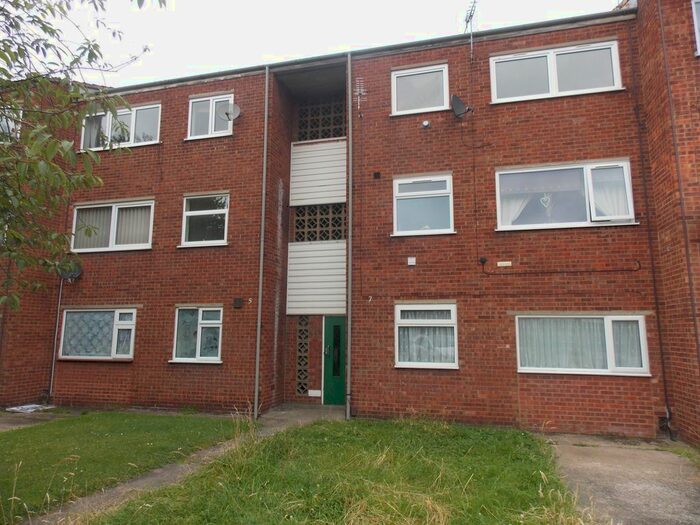 2 Bedroom Flat To Rent In Thorgam Court, Grimsby, DN31