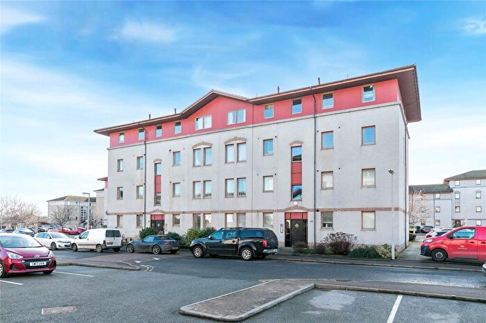 2 Bedroom Flat To Rent In Bloomfield Court, Aberdeen, AB10