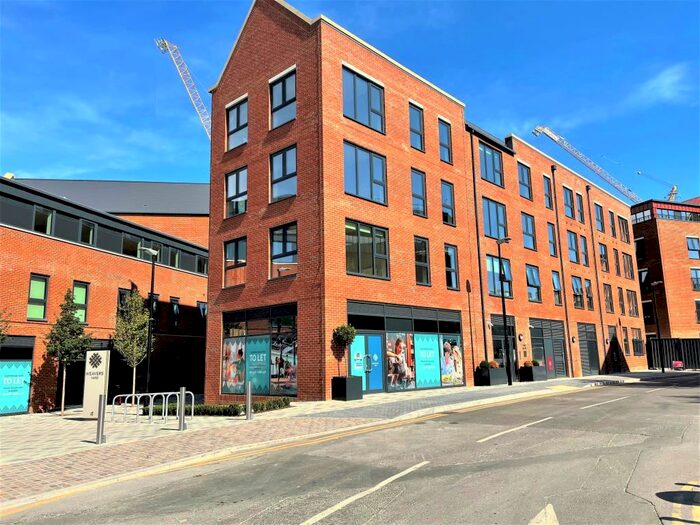 2 Bedroom Apartment To Rent In Newbury, Berkshire, RG14