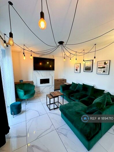 2 Bedroom Flat To Rent In Hammond House, Coventry, CV6