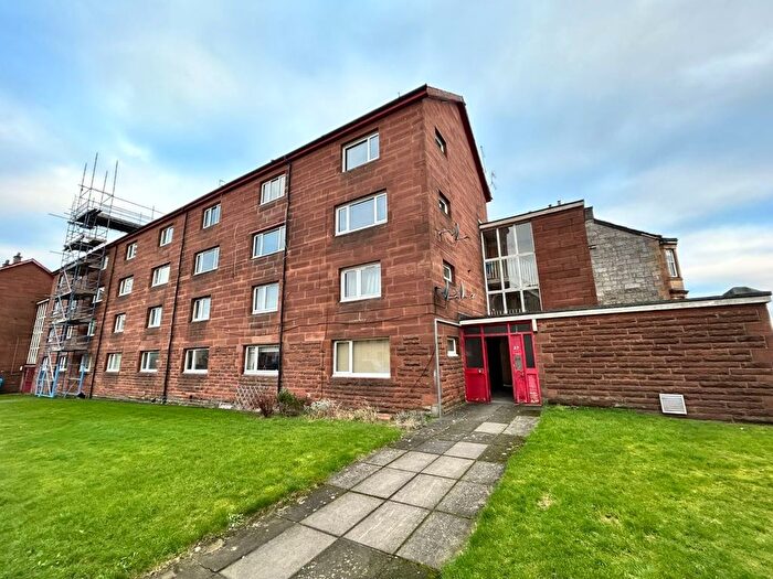 2 Bedroom Flat For Sale In Neilston Road, Paisley, Renfrewshire, PA2