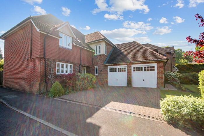4 Bedroom Detached House For Sale In Housman Way, East Grinstead, West Sussex, RH19