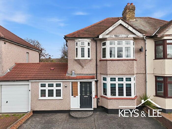 4 Bedroom Semi Detached House For Sale In Collier Row Lane, Romford, RM5