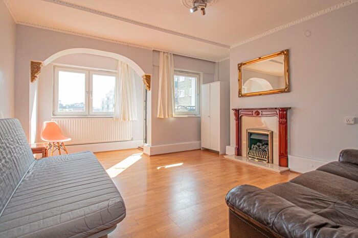 3 Bedroom Flat To Rent In Percival Street, Clerkenwell, EC1V