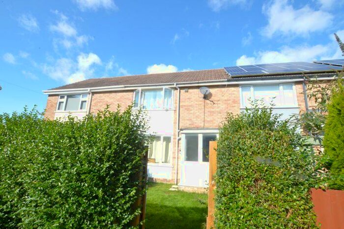 2 Bedroom Village House To Rent In Good Size Accommodation, NG33
