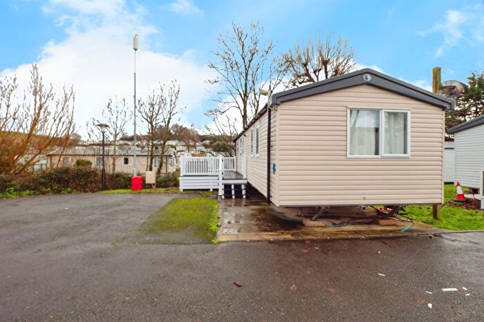 2 Bedroom Park Home For Sale In Bowleaze Coveway, Weymouth, DT3